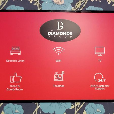 Diamonds Guest House Йорк Екстер'єр фото