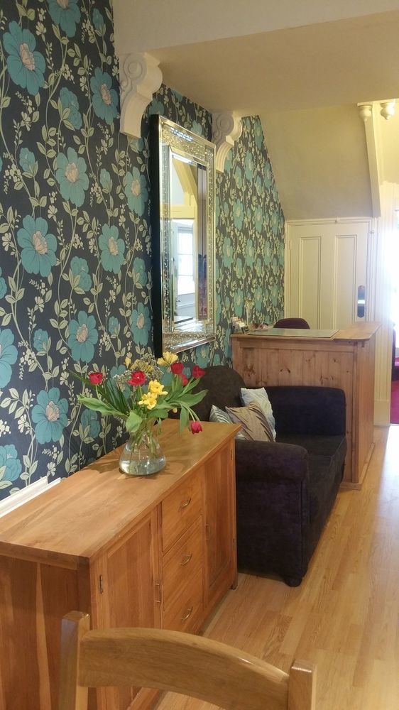 Diamonds Guest House Йорк Екстер'єр фото